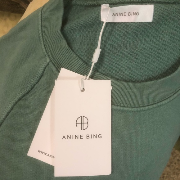 CANDI K CLOSET - Picture 2 of 2